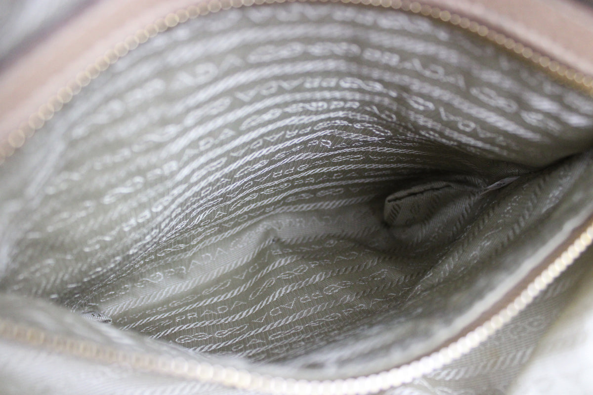 Pre-owned Prada Cervo Leather Hobo Bag