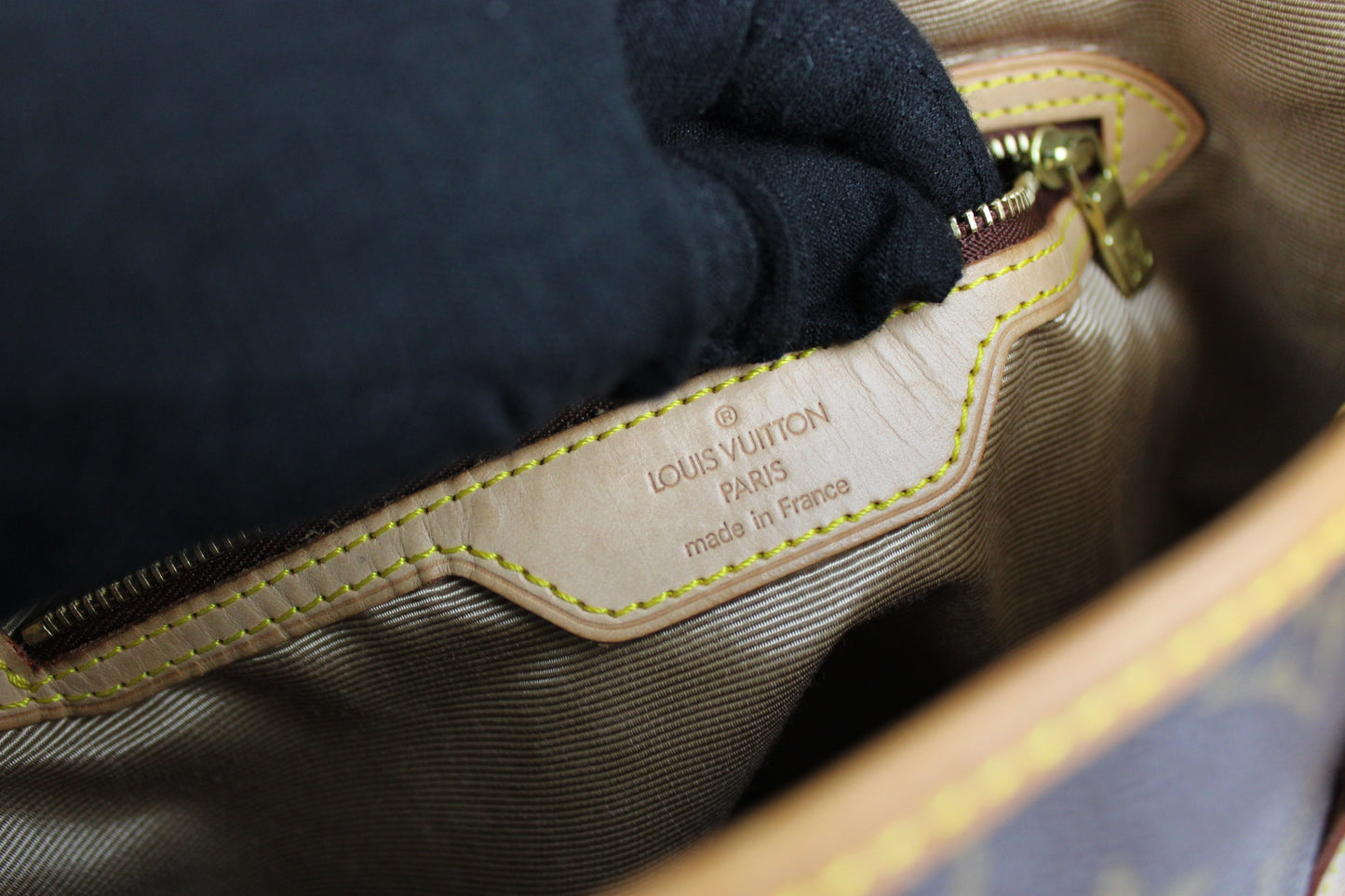 Louis Vuitton Bucket Bag GM 2000