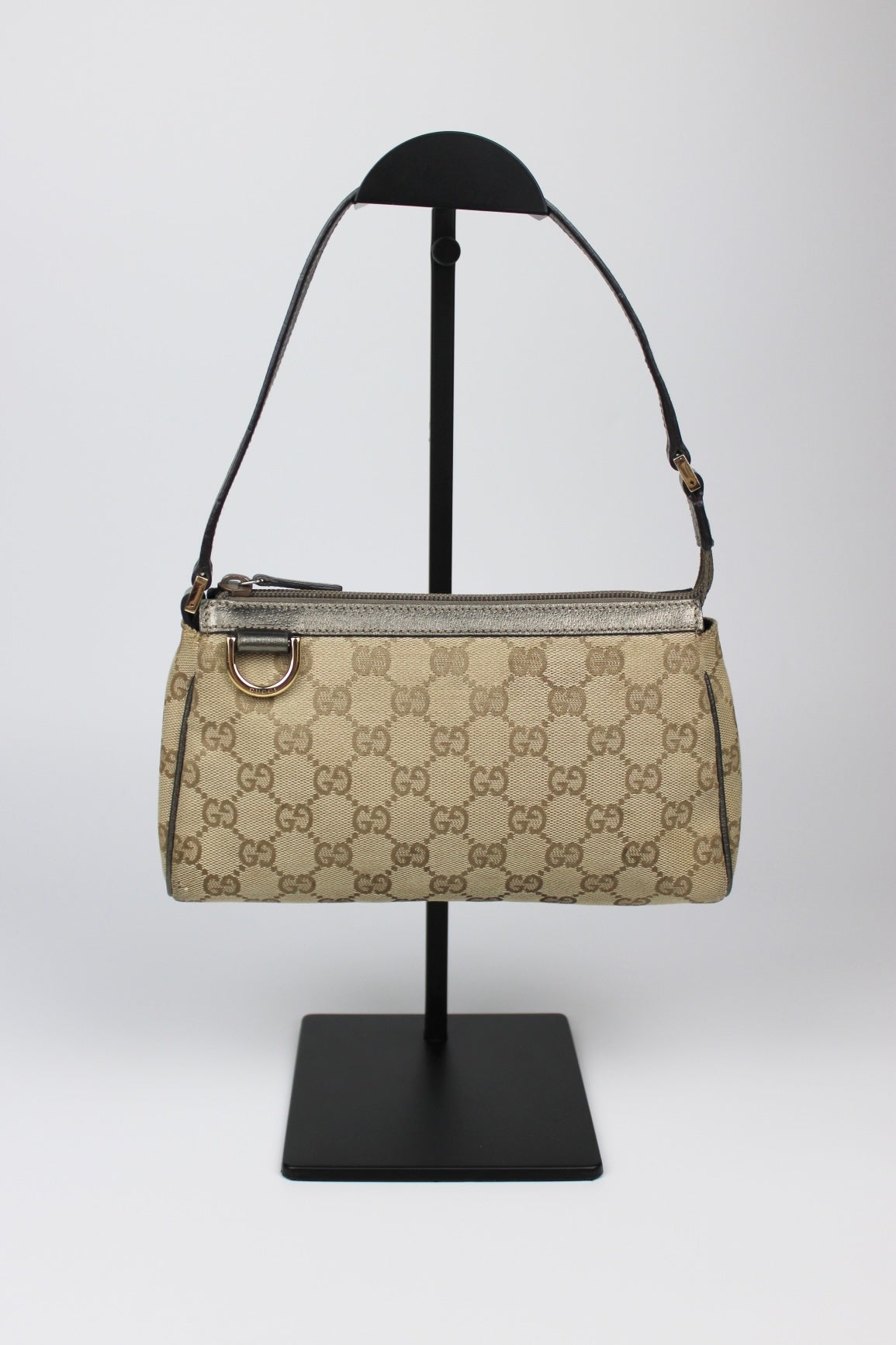 Pre-owned Gucci Monogram Abbey D-Ring Pochette Bag