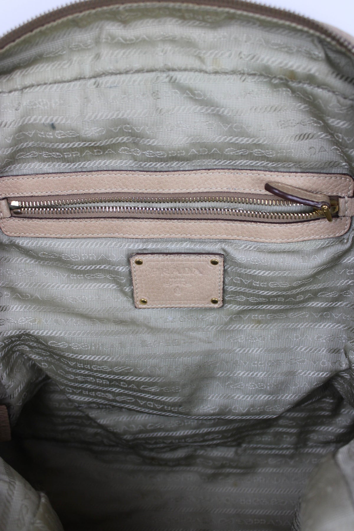 Pre-owned Prada Cervo Leather Hobo Bag