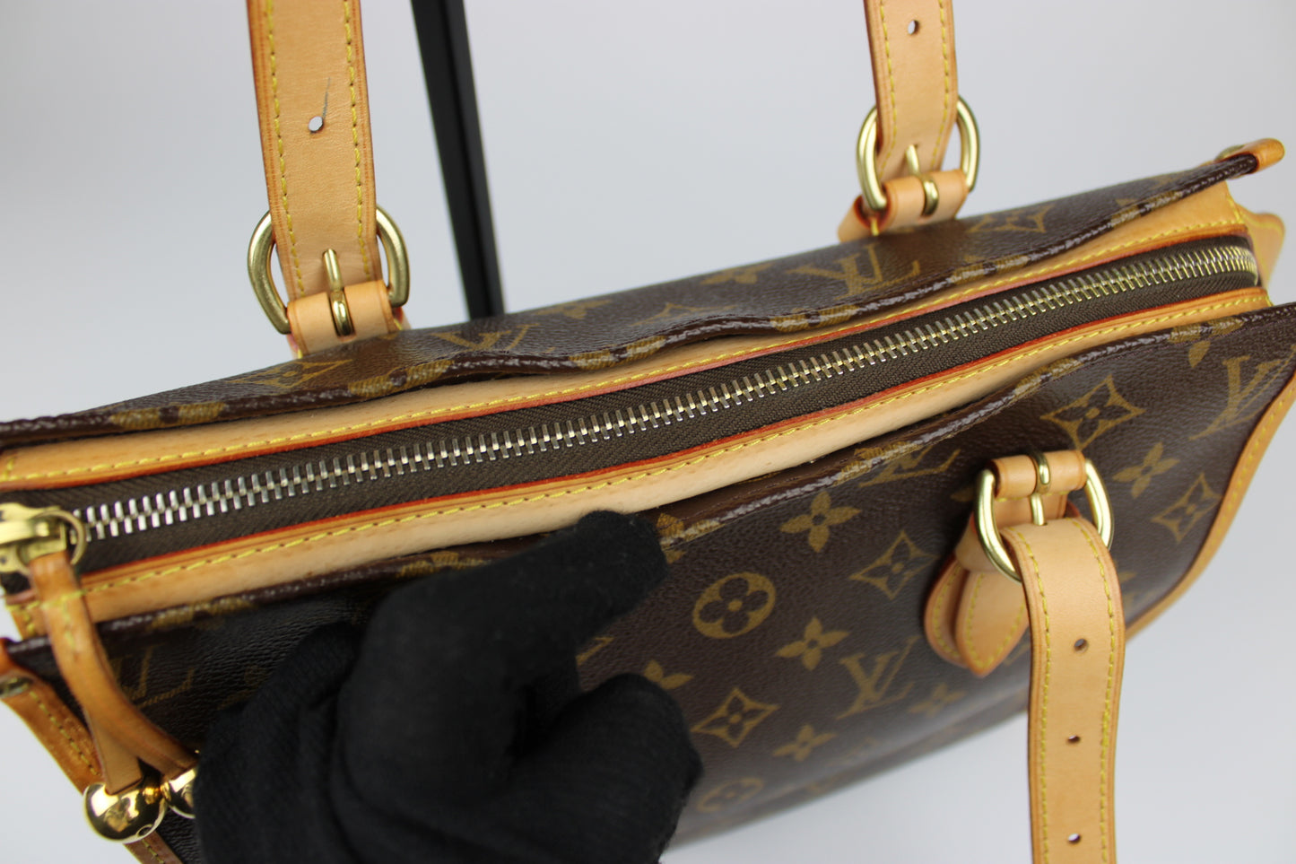Louis Vuitton Popincourt Haut Bag 2006