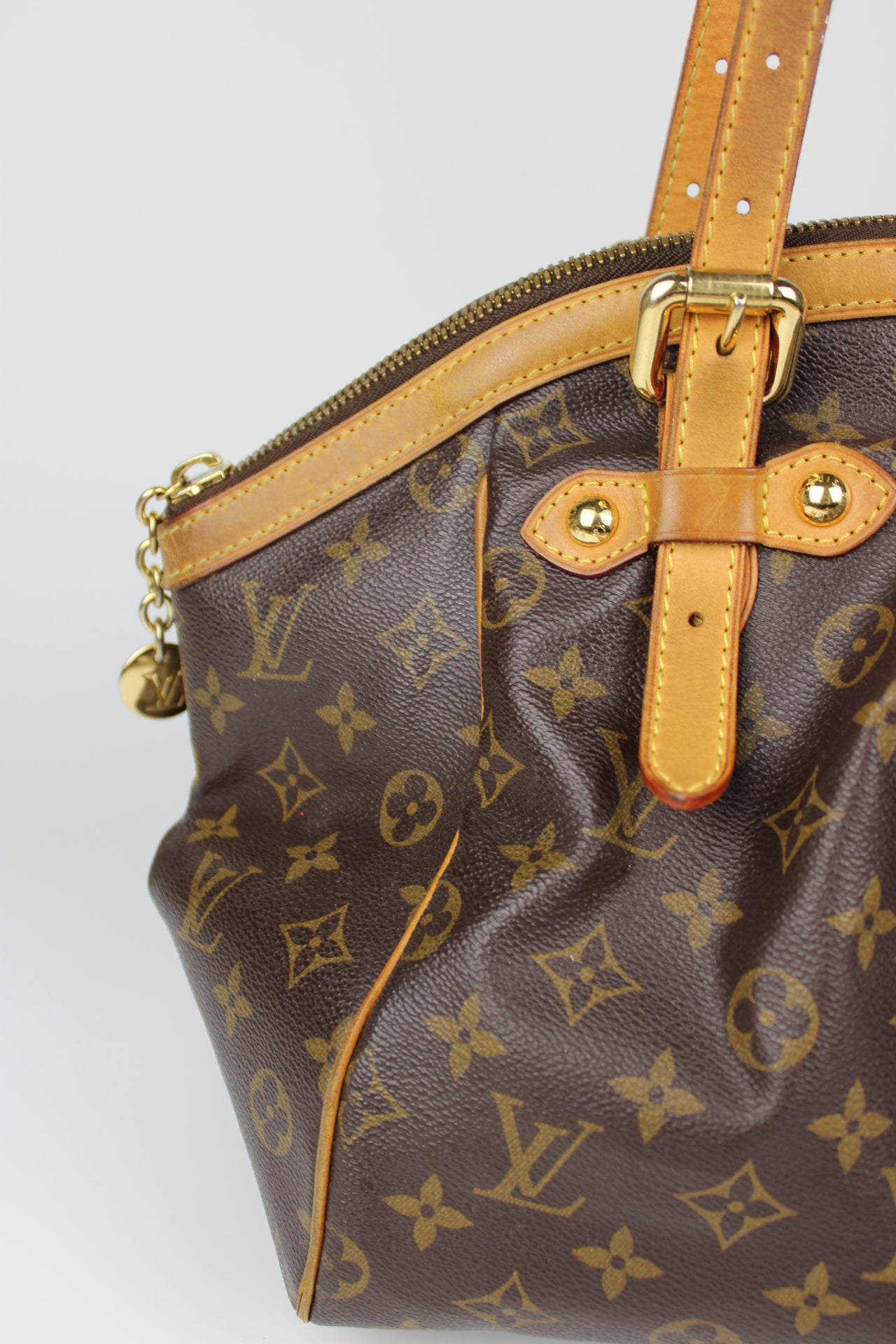 Louis Vuitton Tivoli GM Bag 2011