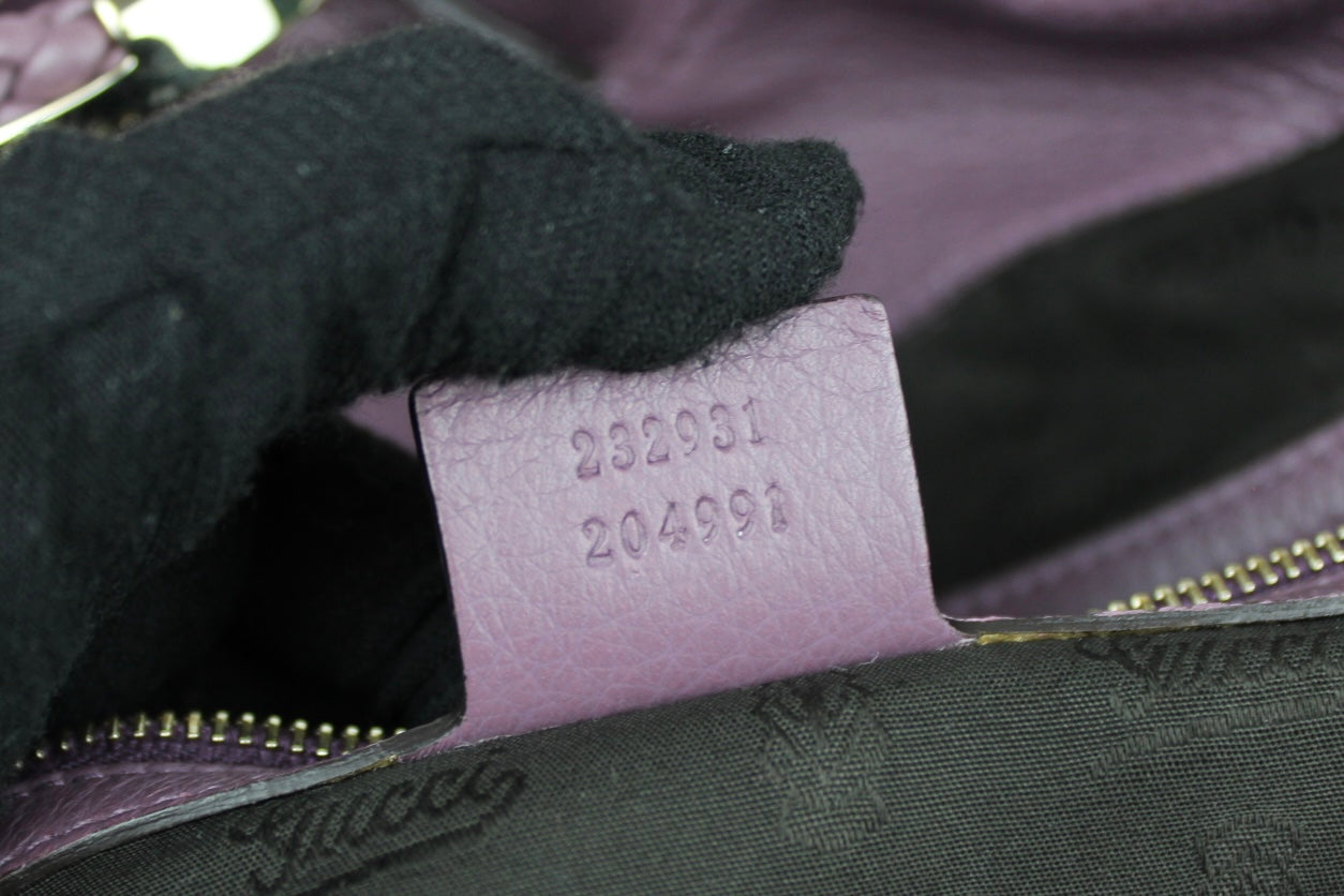 Gucci Leather G-Wave Hobo Bag Europe Exclusive
