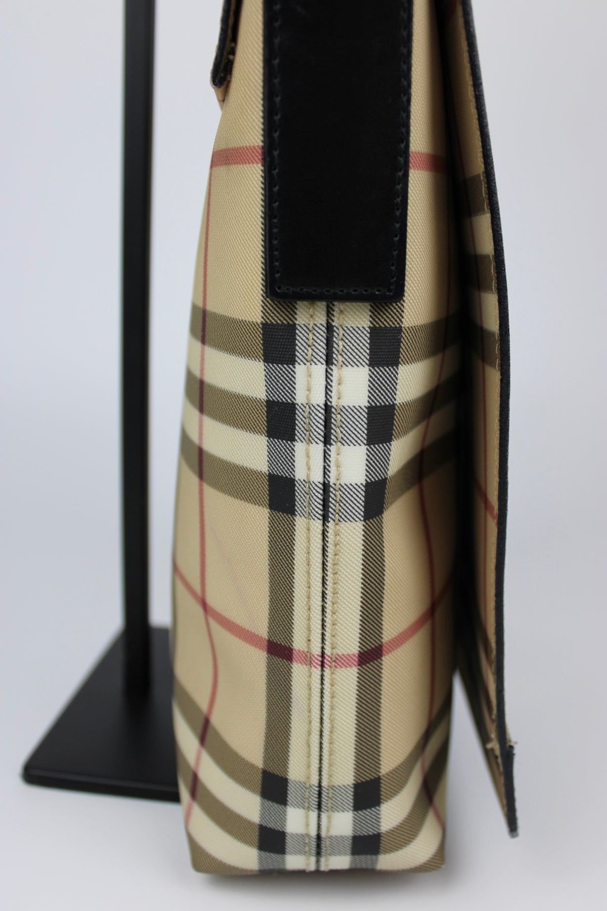 Pre-owned Burberry Nova Check Messenger Bag 2003