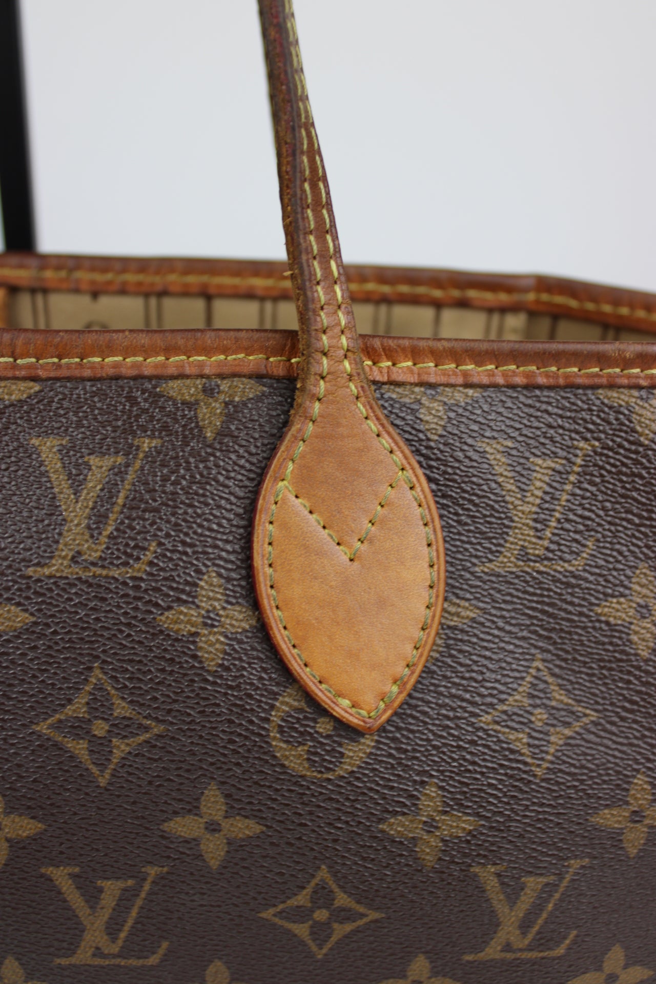 Louis Vuitton Neverfull MM Bag 2013