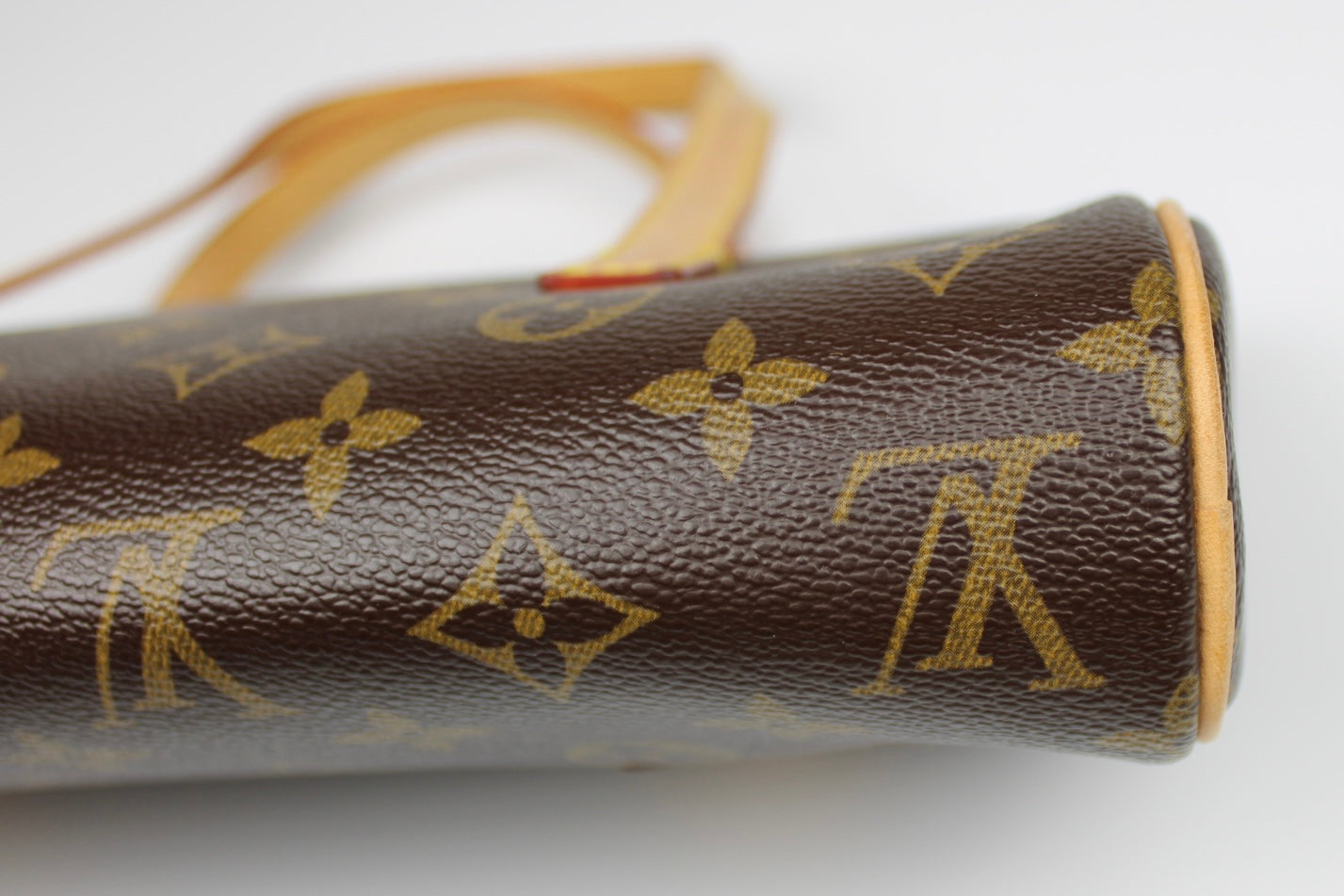 Louis Vuitton Sonatine Pochette Bag