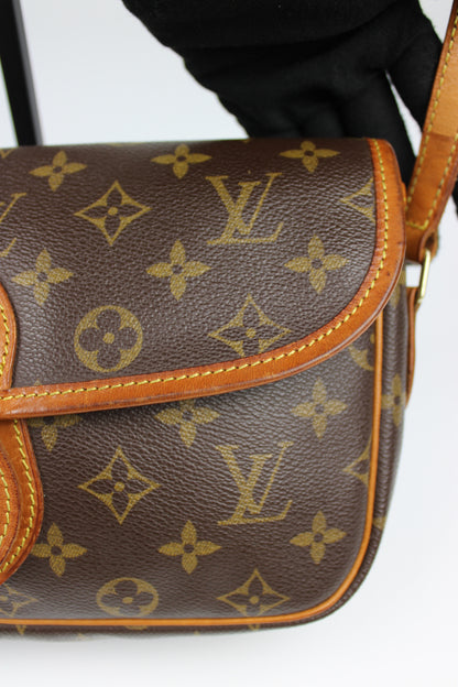 Louis Vuitton Gibeciere Cross Body Bag 1995