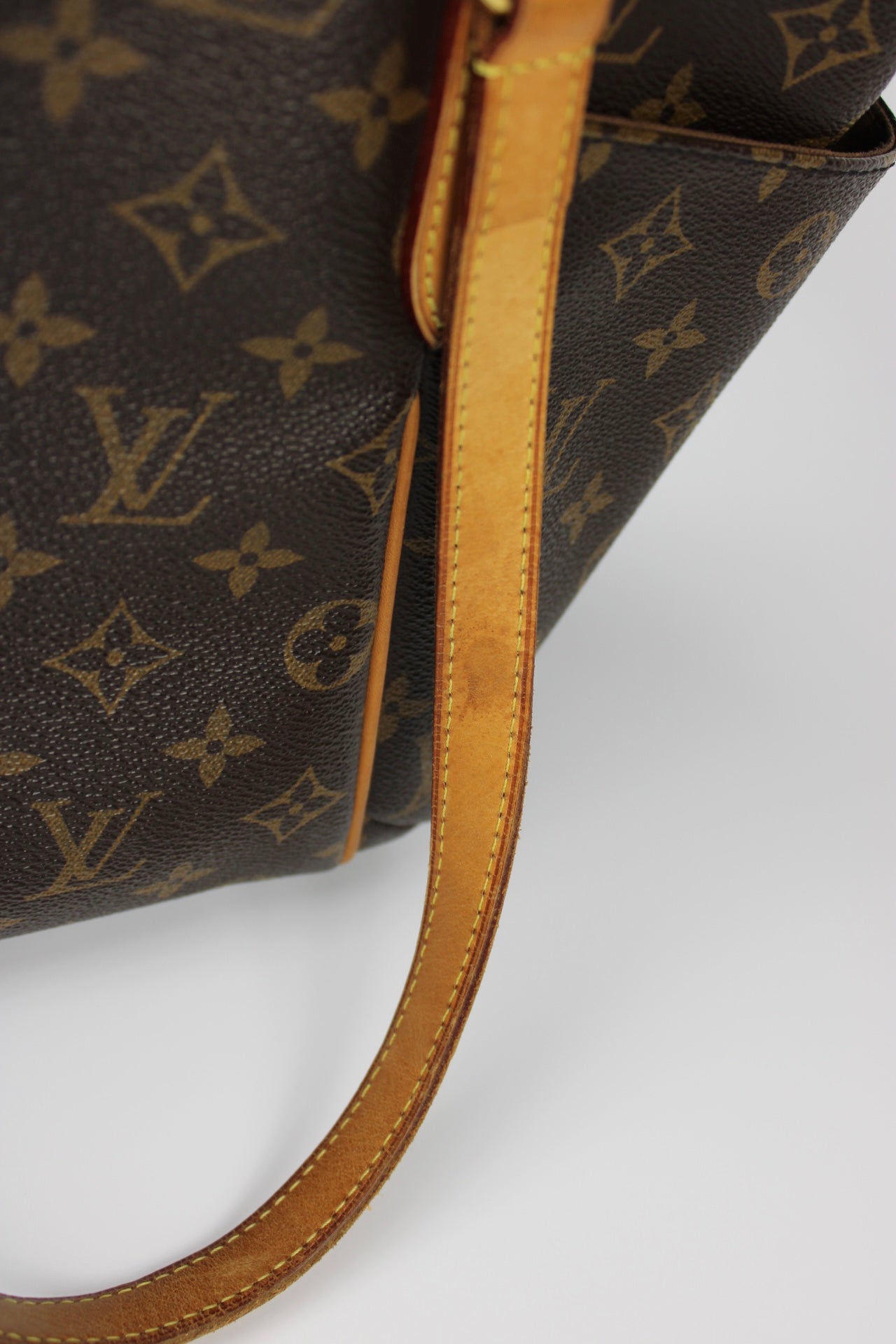 Louis Vuitton Totally PM Bag 2011 (With Receipt)