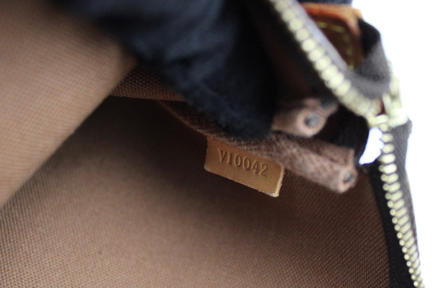 Louis Vuitton Pochette Bag 2002