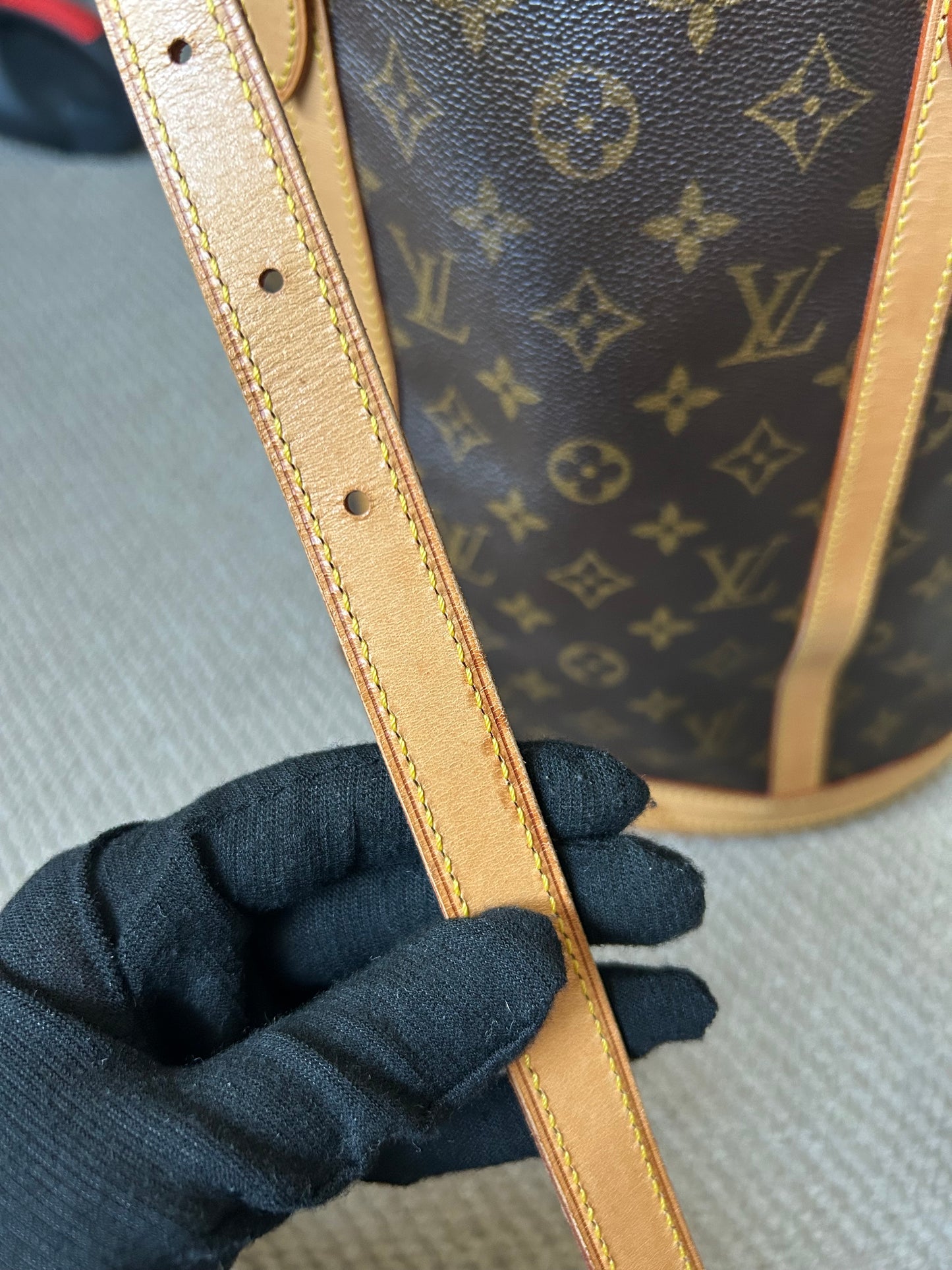 Louis Vuitton Bucket Bag GM 2000