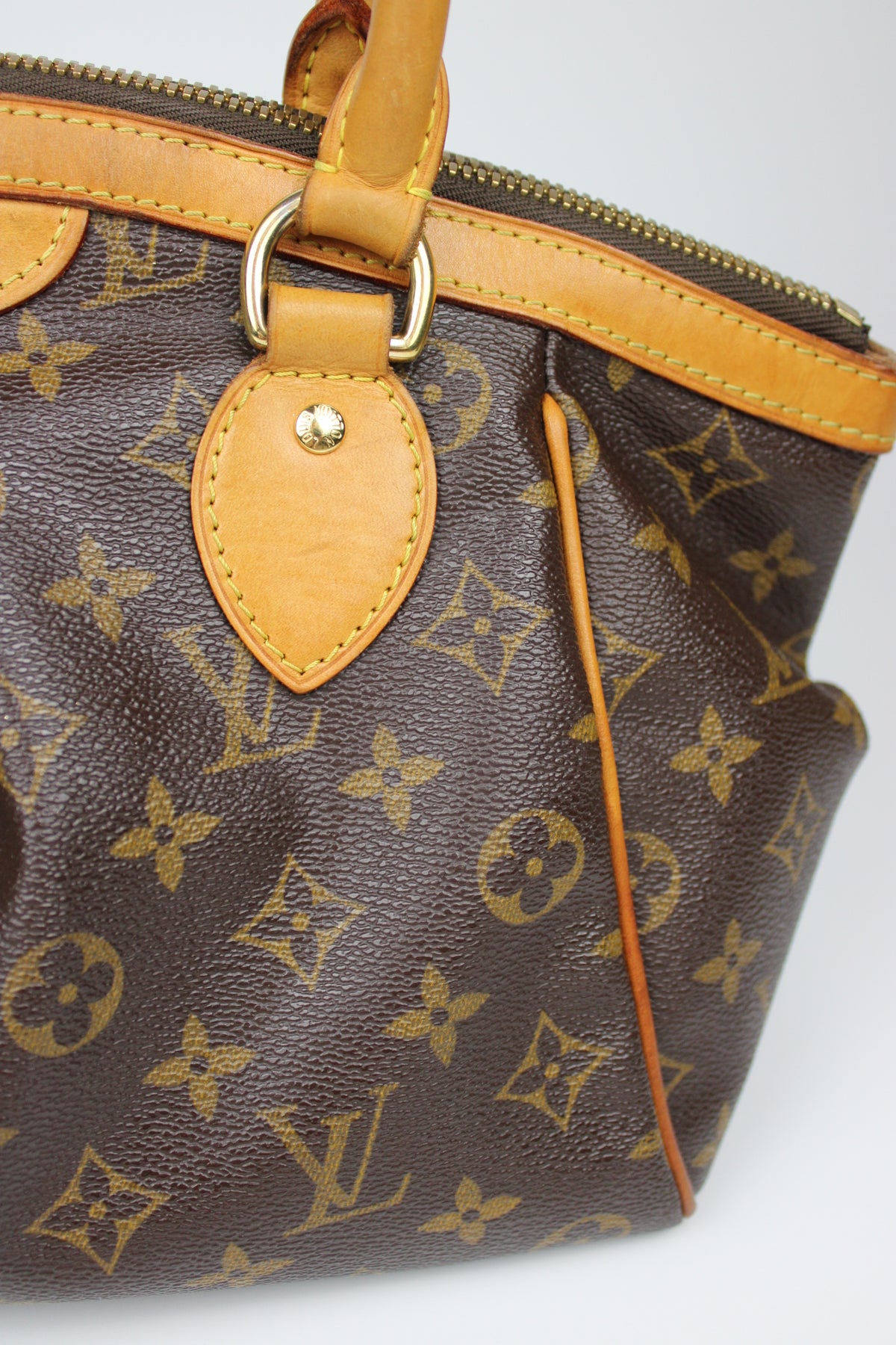 Pre-owned Louis Vuitton Tivoli PM Bag 2010
