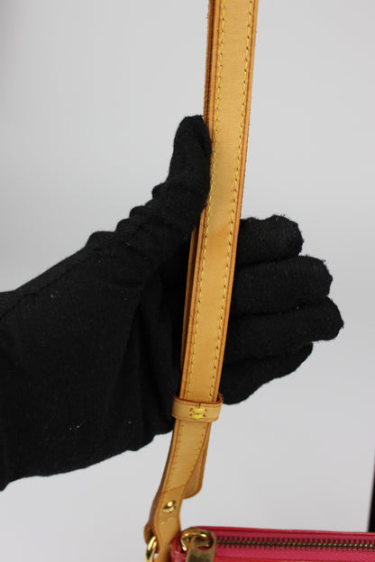 Louis Vuitton Vernis Minna Street Cross Body Bag 2006