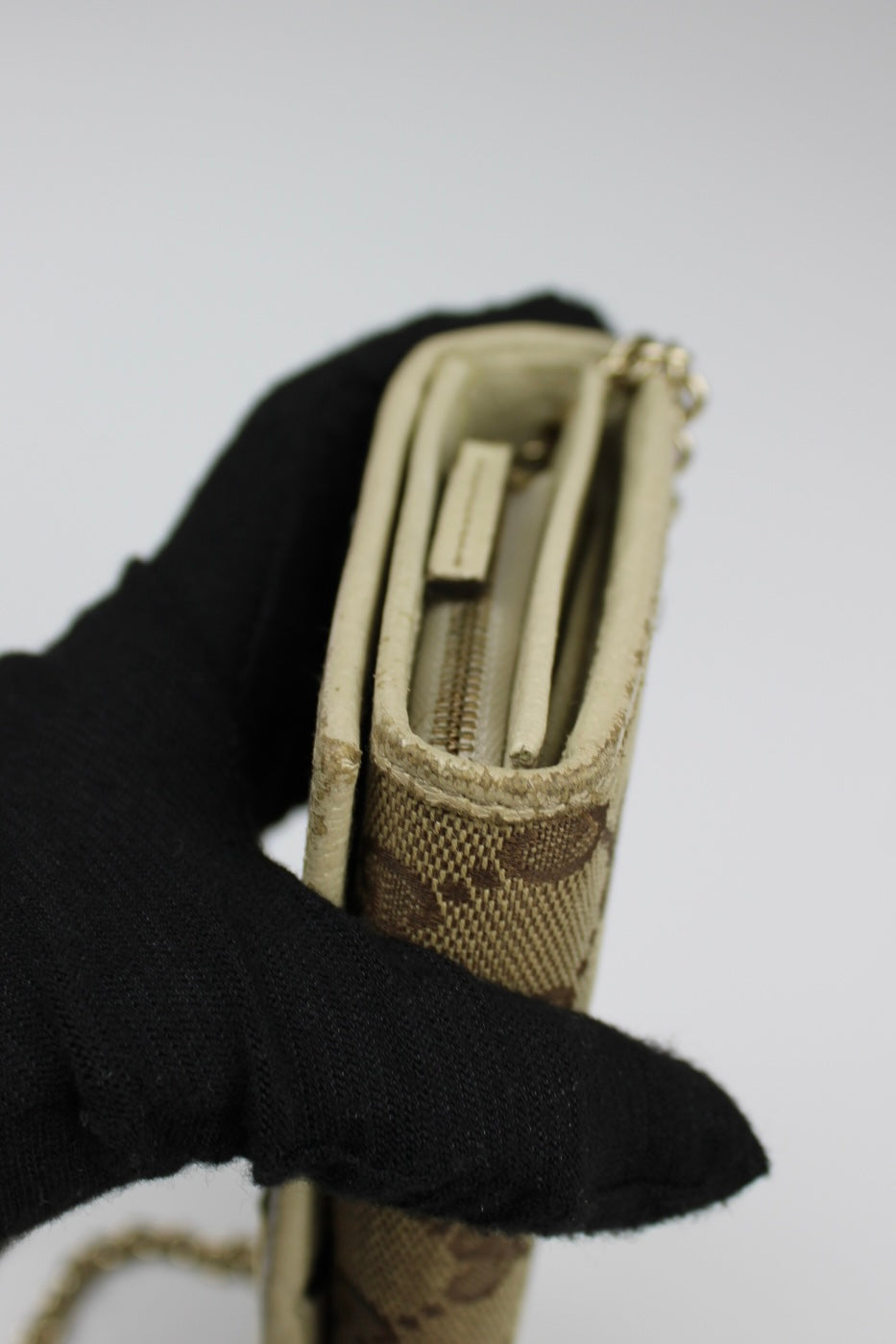 Gucci Monogram Wallet on Chain