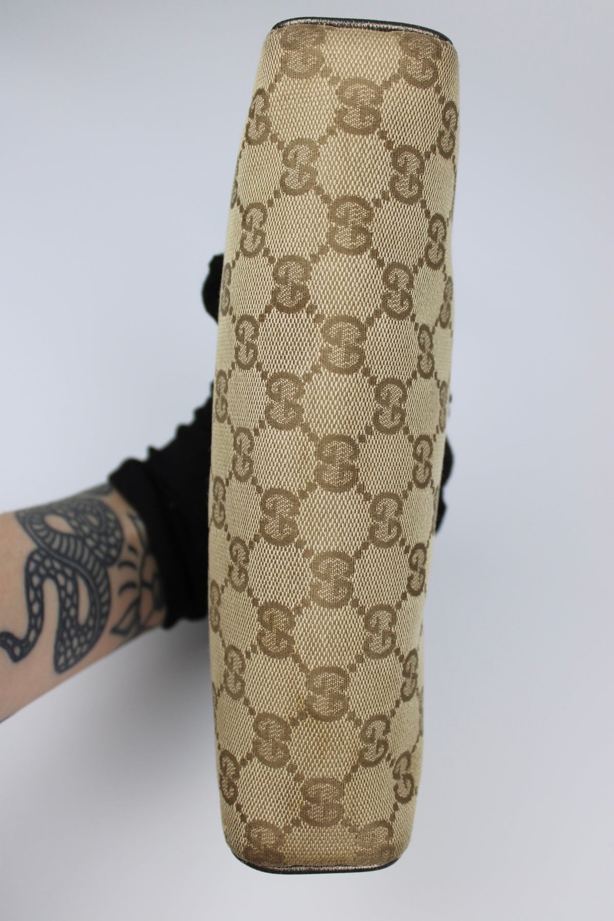 Pre-owned Gucci Monogram Abbey D-Ring Pochette Bag