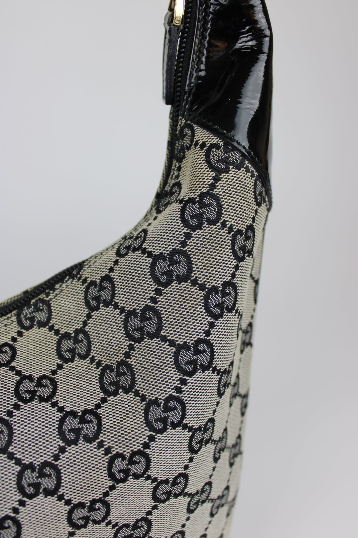 Pre-owned Gucci Monogram Crescent Bag