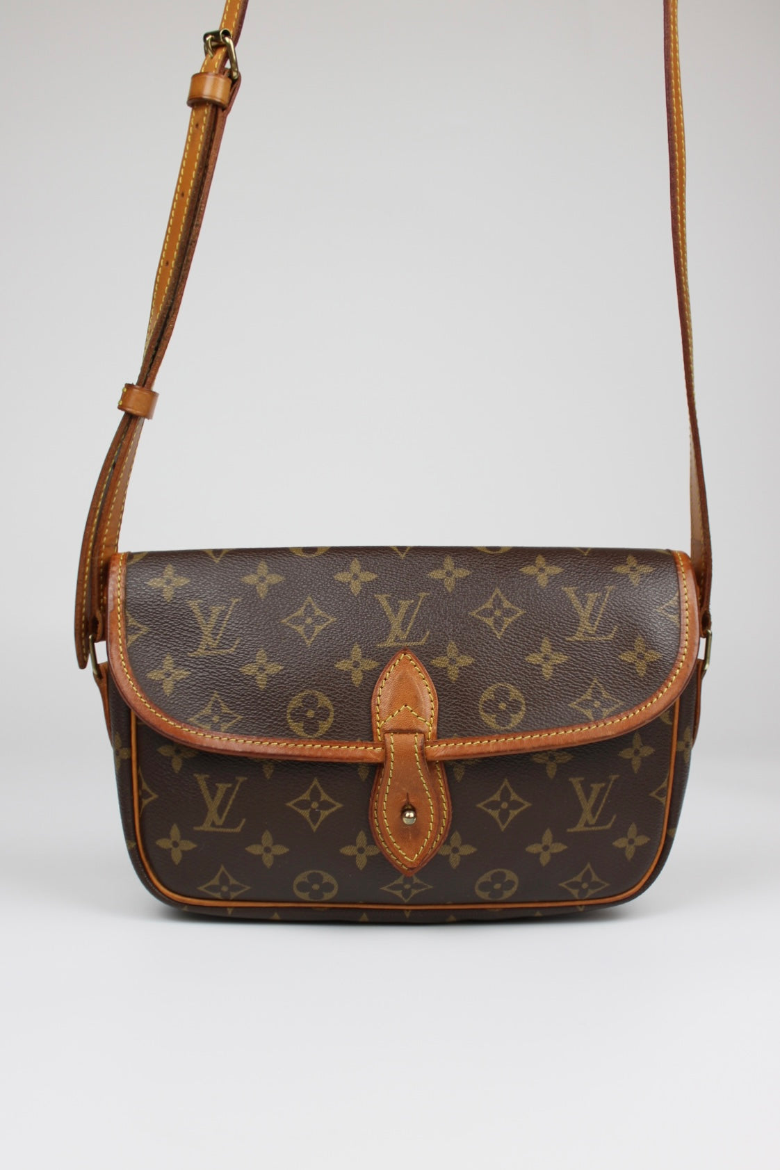 Louis Vuitton Gibeciere Cross Body Bag 1995