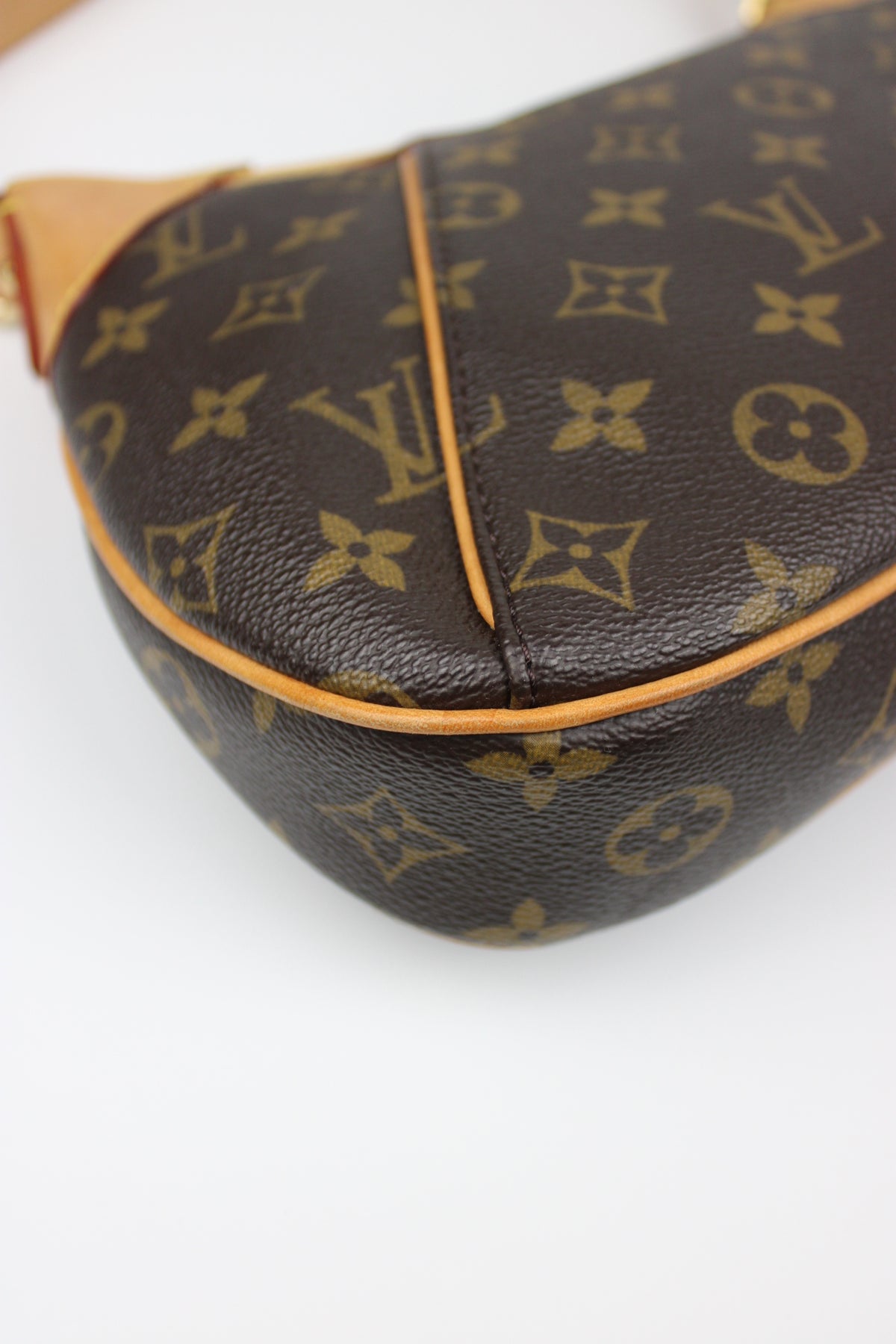 Pre-owned Louis Vuitton Thames PM Bag 2009