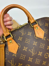 Load image into Gallery viewer, Louis Vuitton Alma Bag 1998
