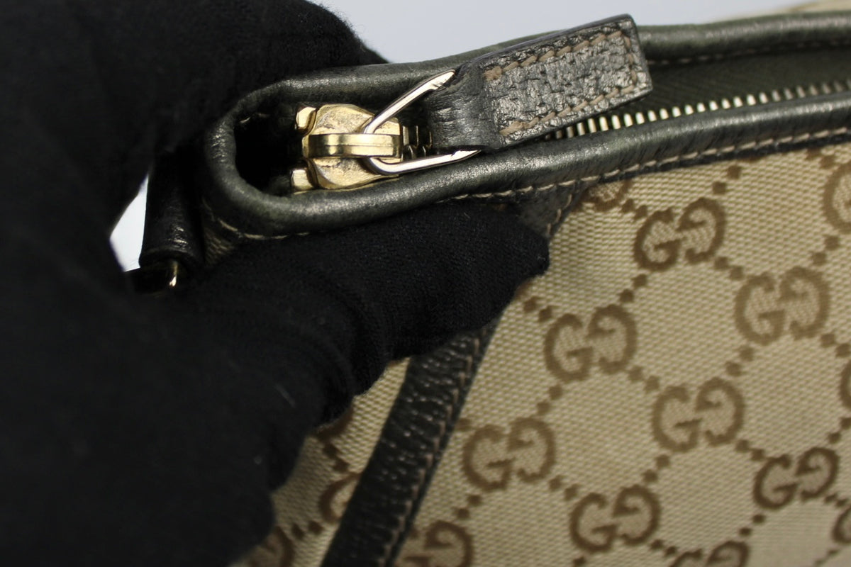 Pre-owned Gucci Monogram Abbey Bag