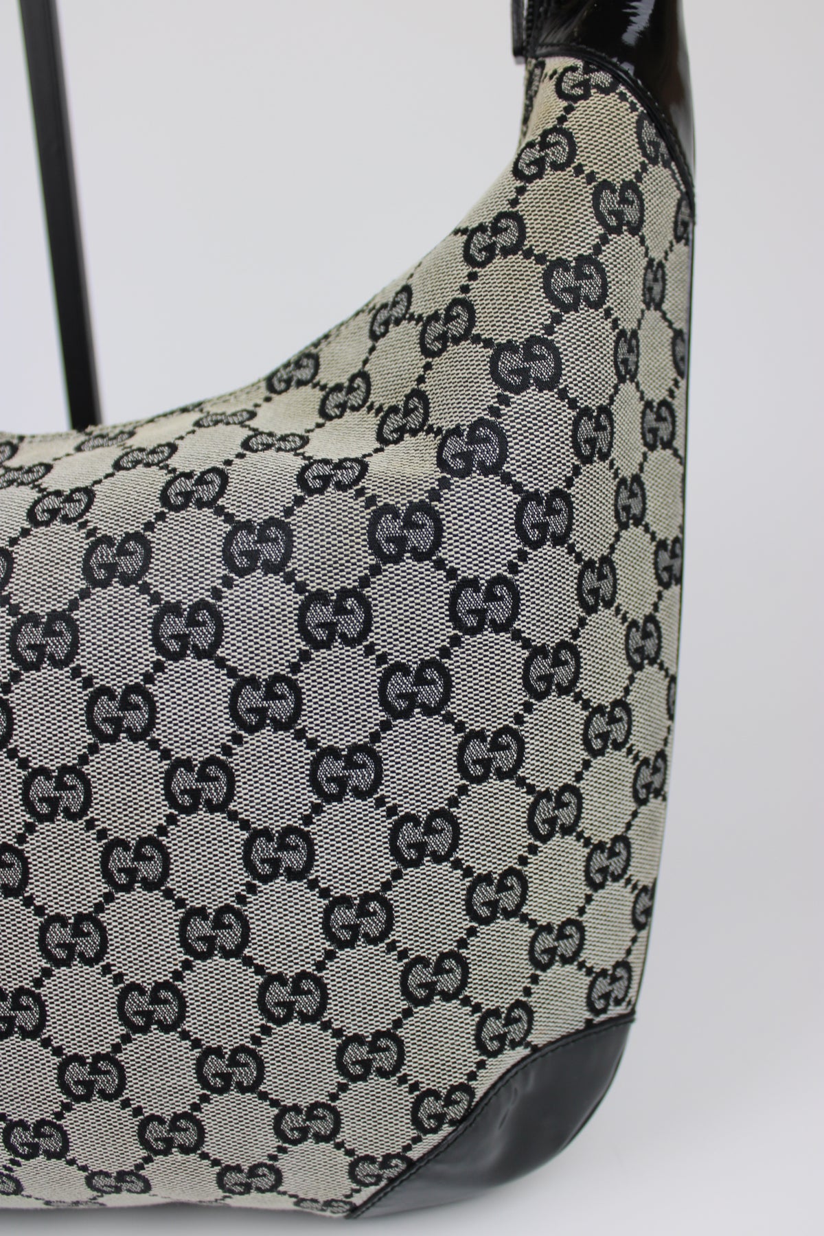 Pre-owned Gucci Monogram Crescent Bag