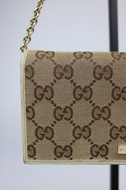 Gucci Monogram Wallet on Chain