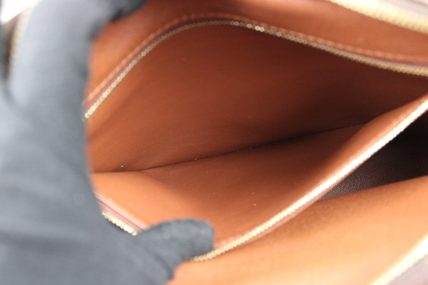 Louis Vuitton Nile Cross Body Bag 2003