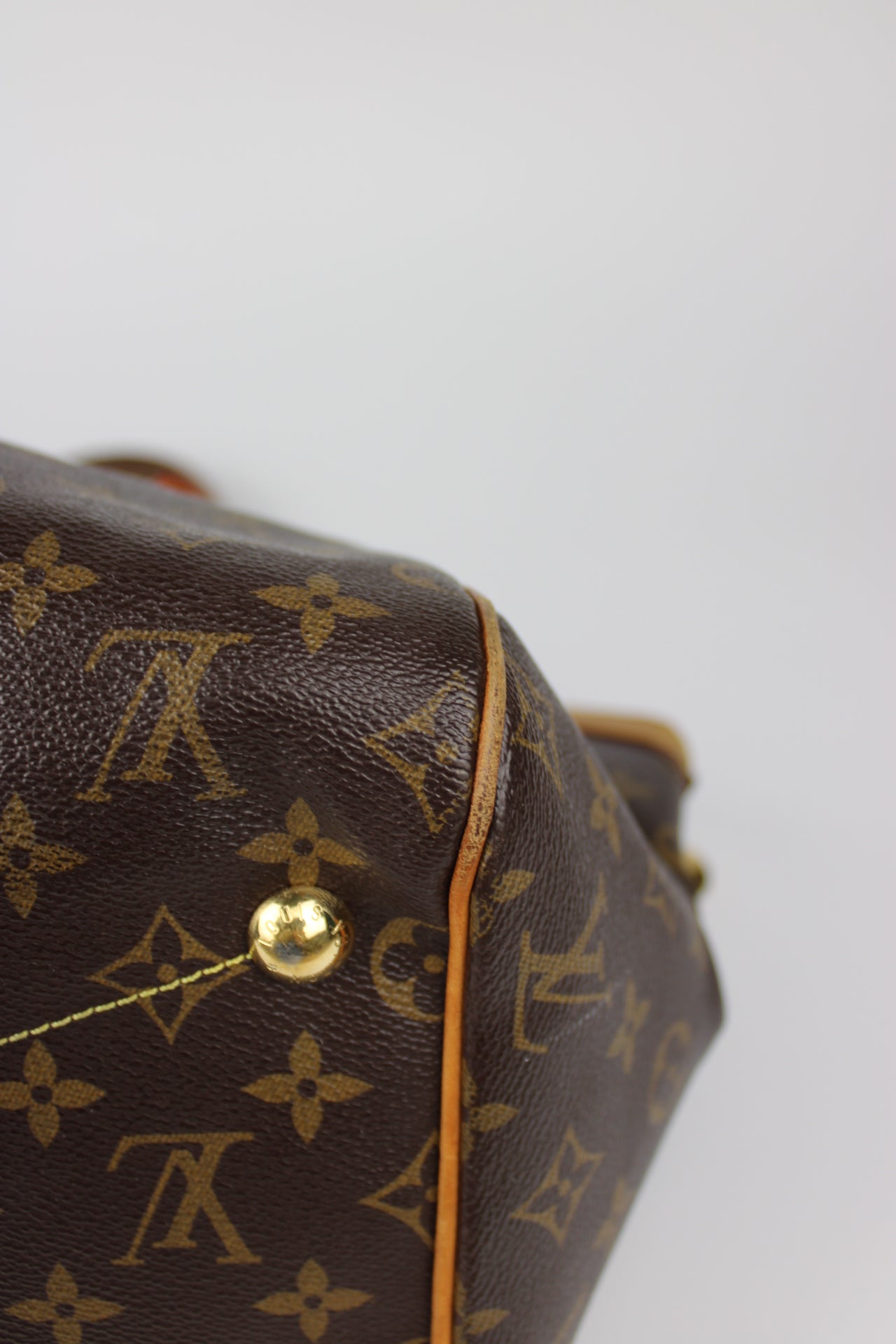 Louis Vuitton Tivoli GM Bag 2011