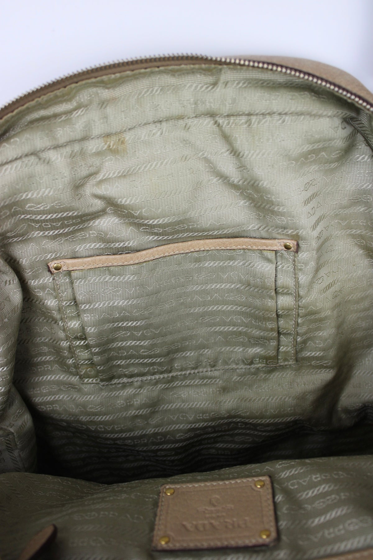 Pre-owned Prada Cervo Leather Hobo Bag