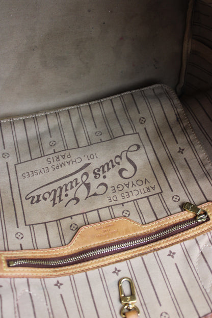 Louis Vuitton Neverfull MM Bag 2013