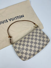 Load image into Gallery viewer, Louis Vuitton Pochette Damier 2009
