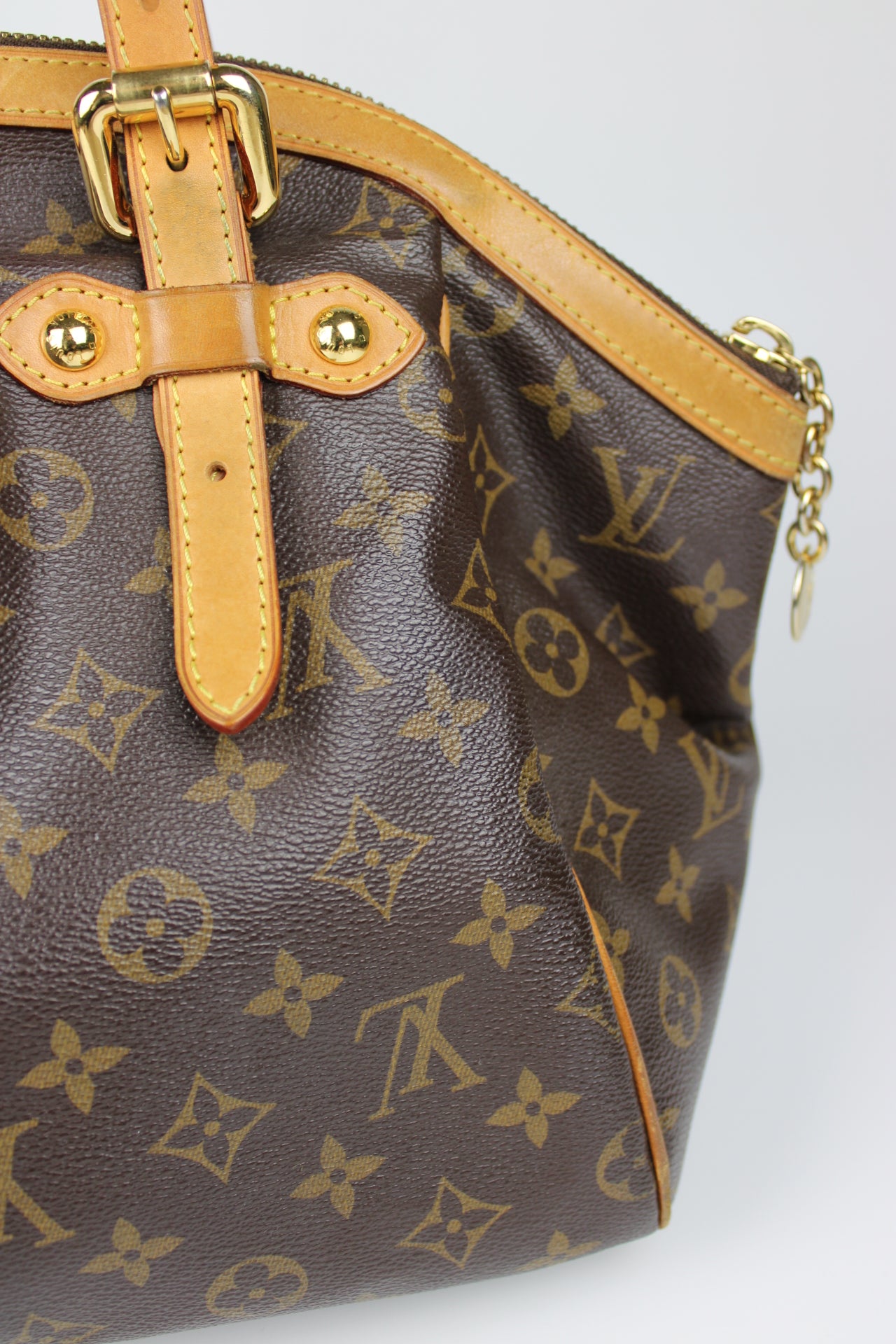 Louis Vuitton Tivoli GM Bag 2011