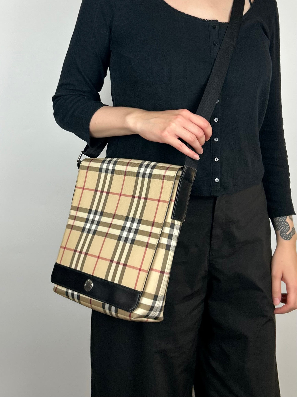 Pre-owned Burberry Nova Check Messenger Bag 2003