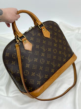 Load image into Gallery viewer, Louis Vuitton Alma Bag 1998
