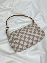 Load image into Gallery viewer, Louis Vuitton Pochette Damier 2009
