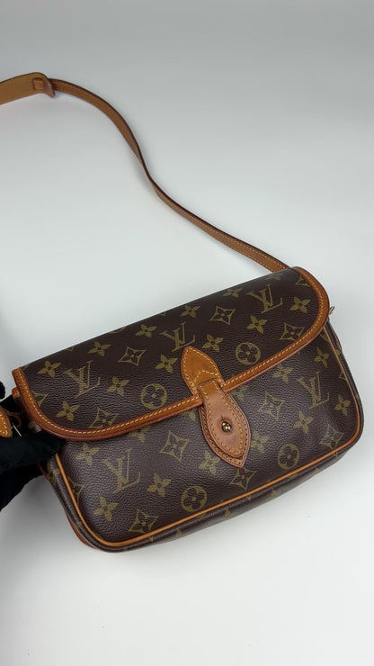 Louis Vuitton Gibeciere Cross Body Bag 1995